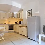 Pearl Suite